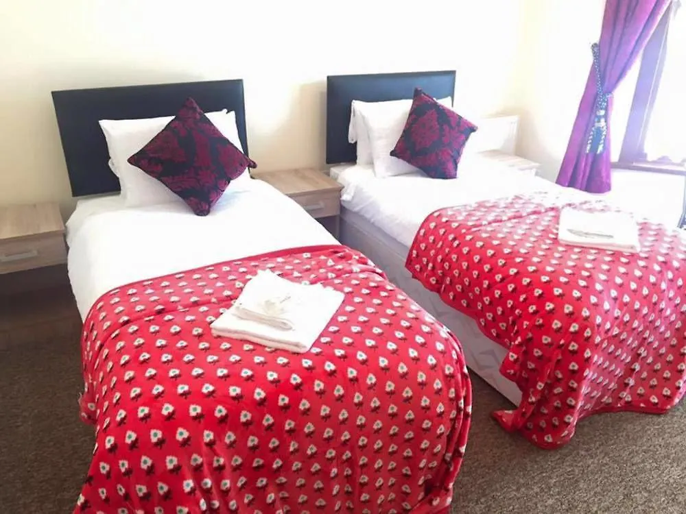 The Hub Hotel London 3*,